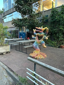 Side Courtyard