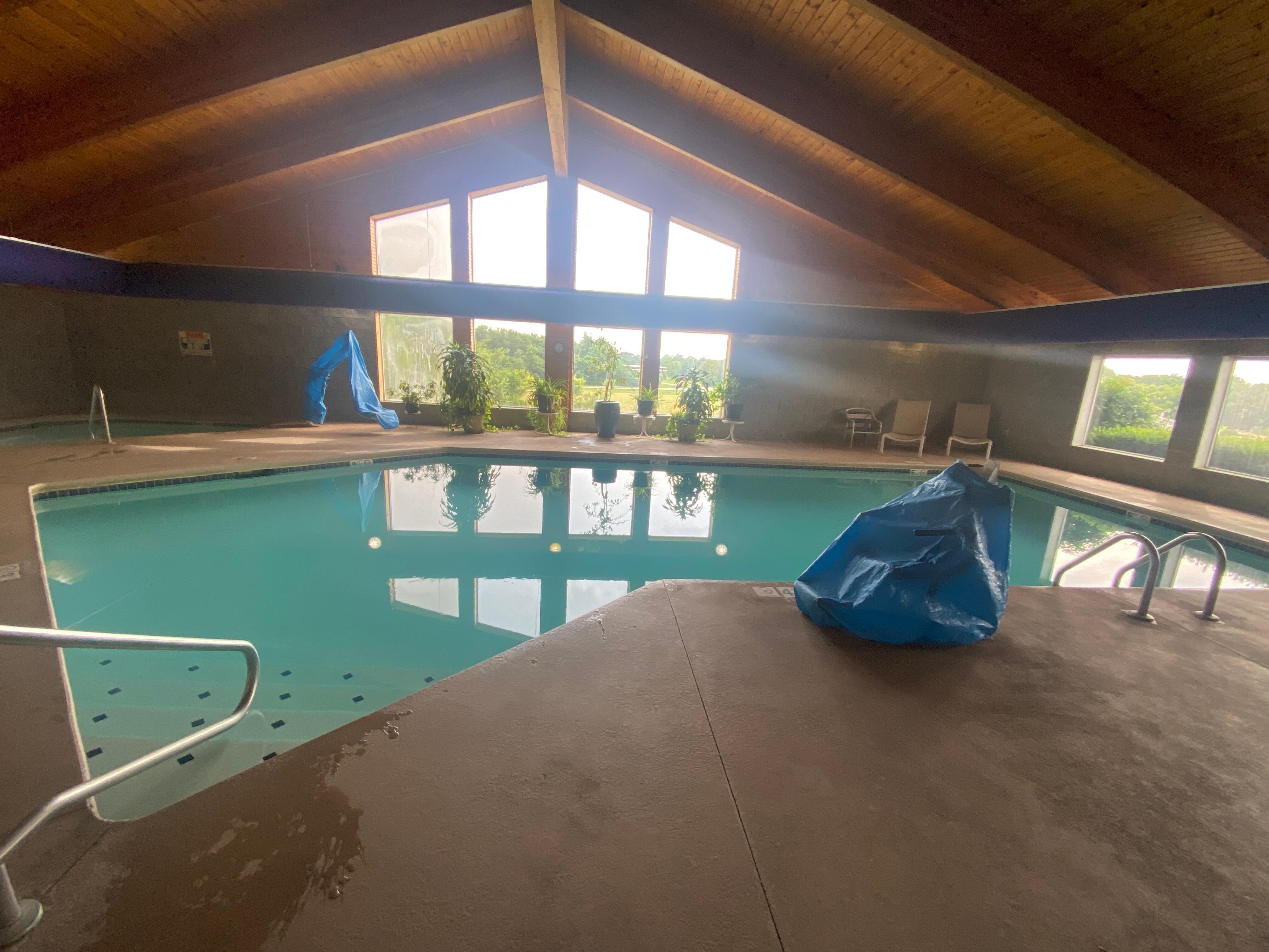 Wonderful indoor pool and hot tub