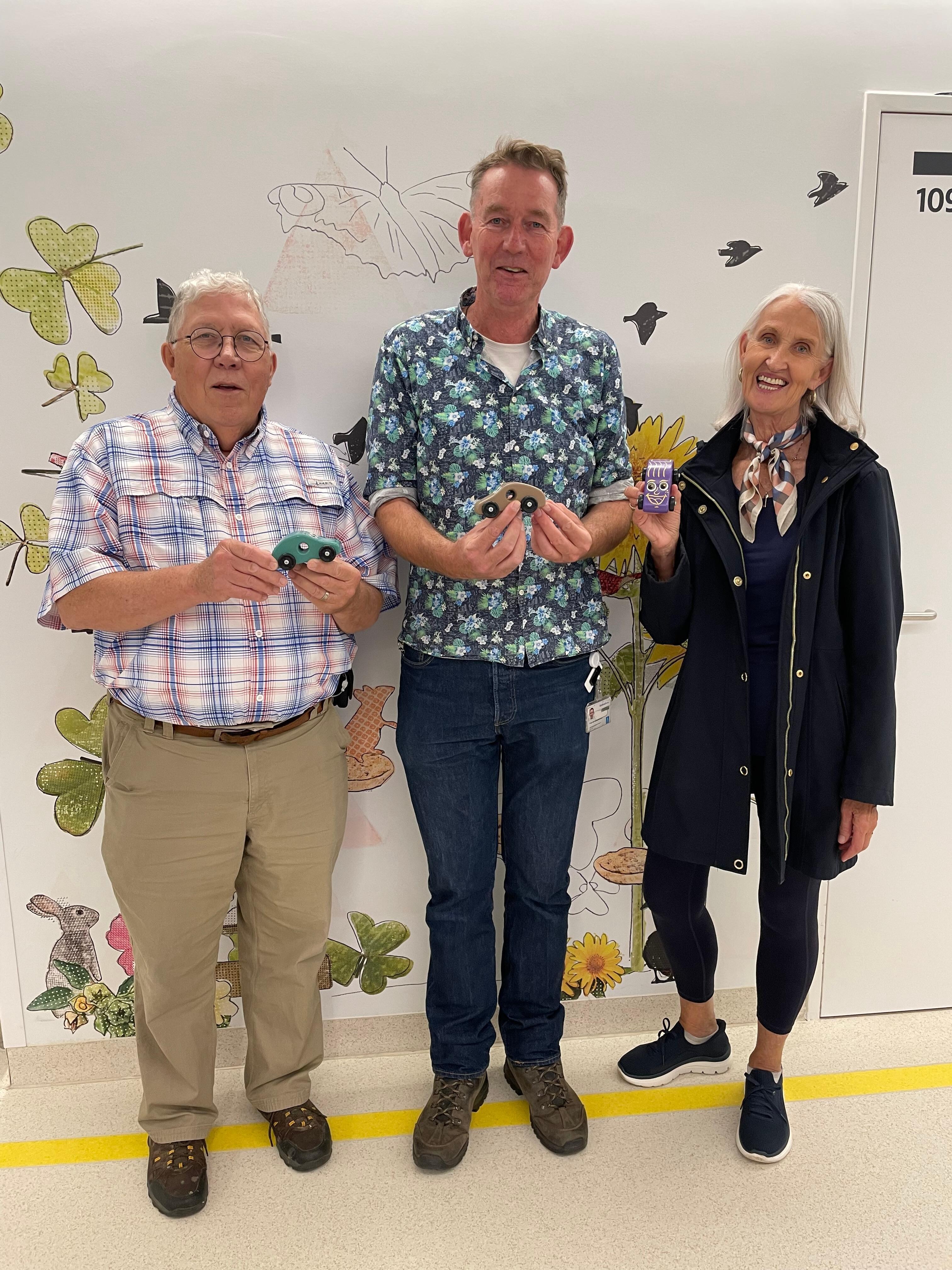 Donating 150 handmade wooden cars to the children’s hospital in Nijmegen