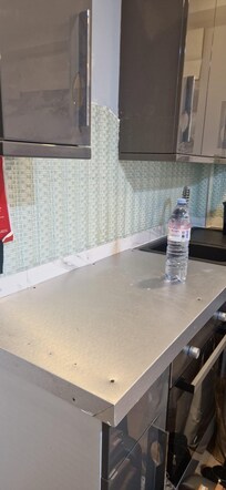Missing cooking hob and extractor fan