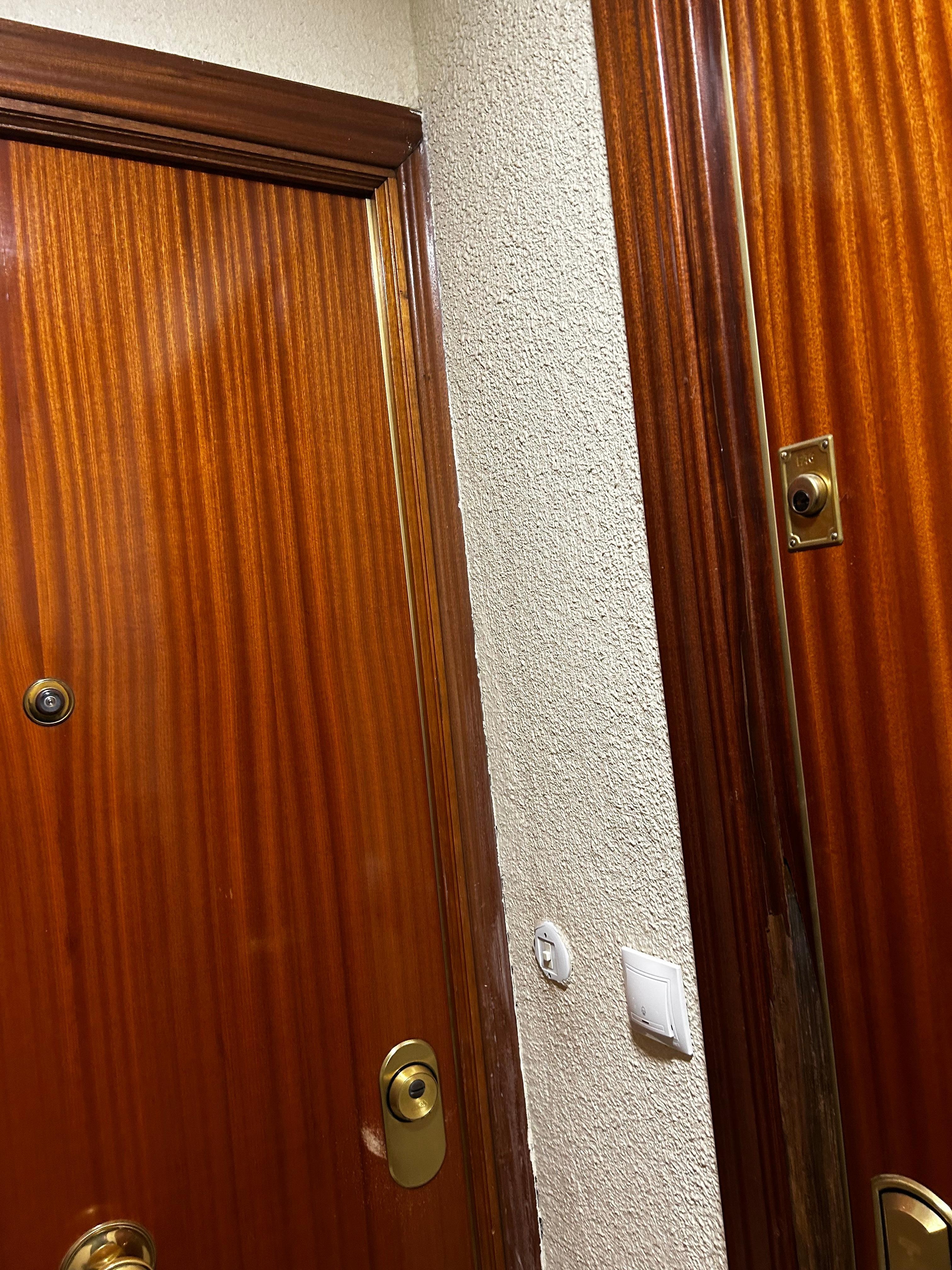 It’s a scam. Nobody opened the door, even after waiting for 1 hour 