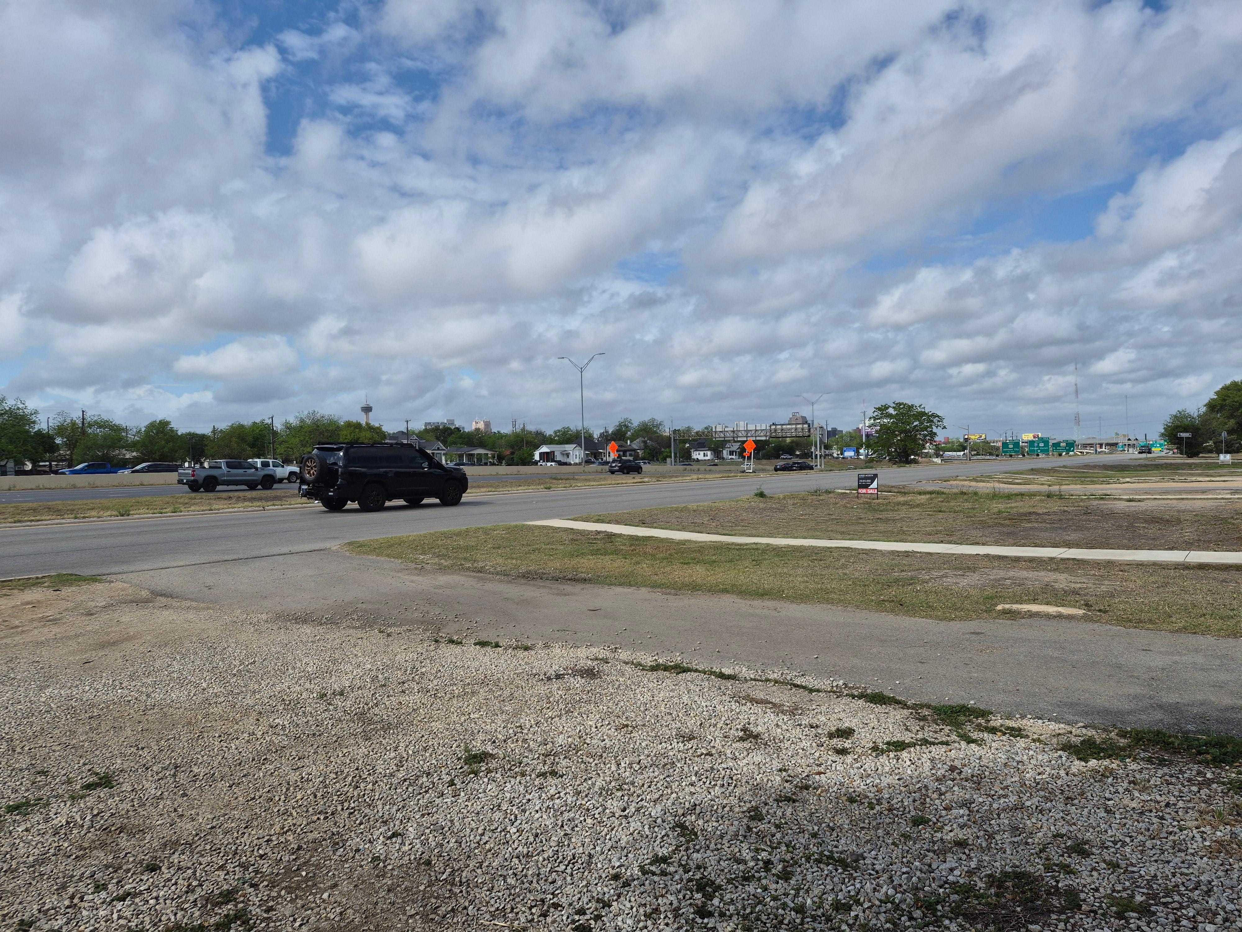 Faces the highway and frontage rd. 
