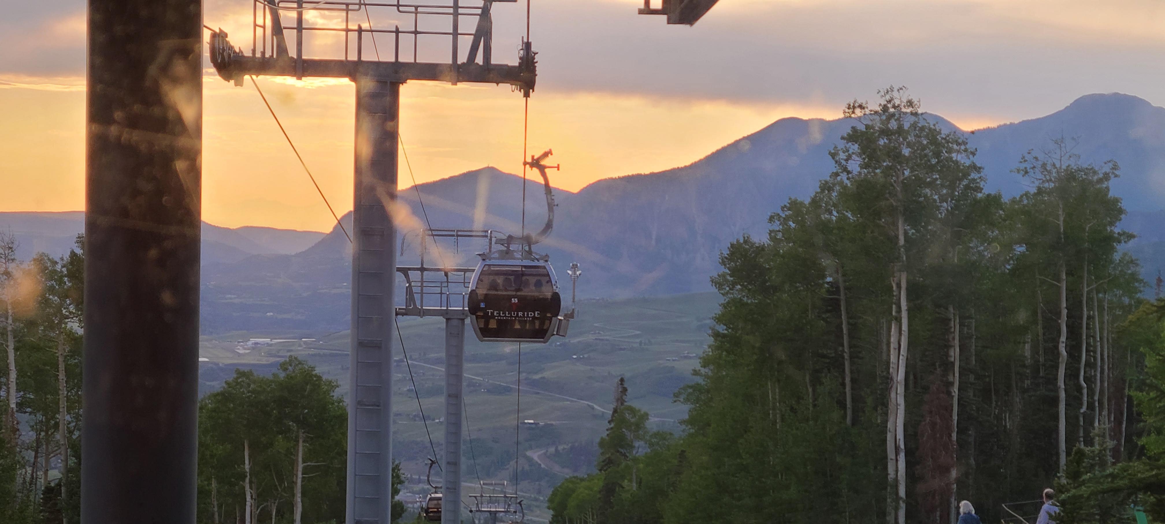 Gondola heading to Mountain Village