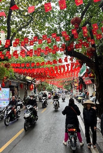 Very close to all the amazing food and shops