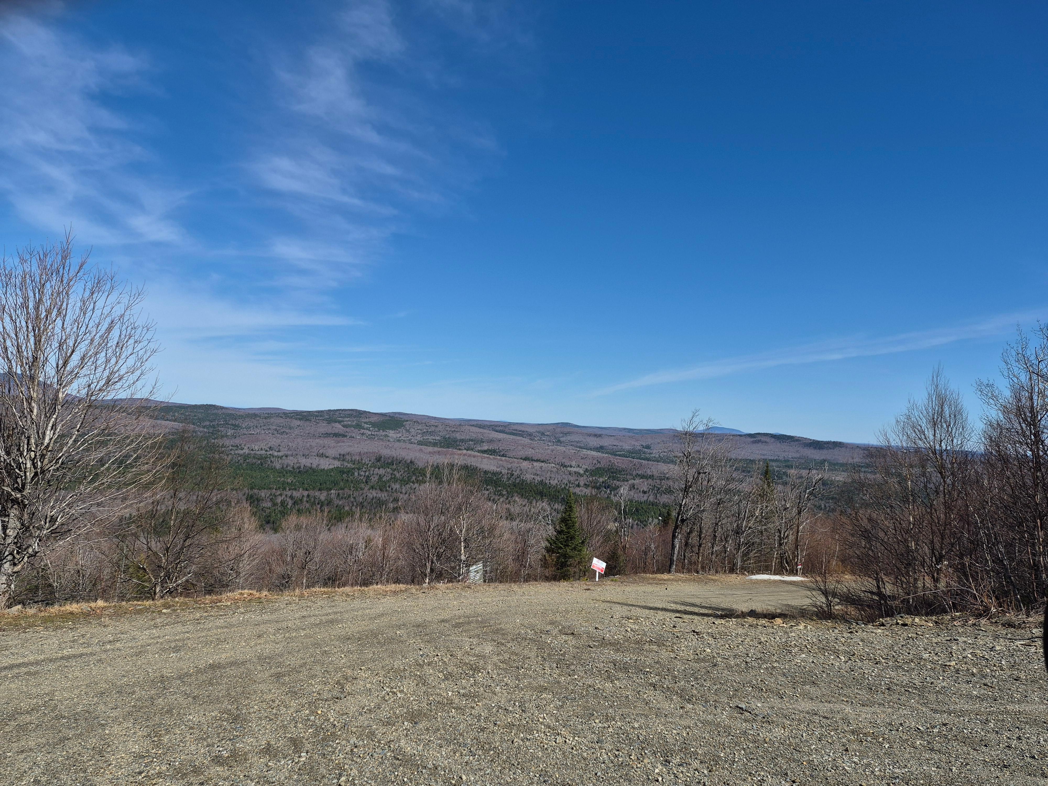 Position pour avoir le réseau cellulaire, sur le domaine des appalaches, magnifique vue.