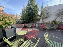 Roof top sitting area