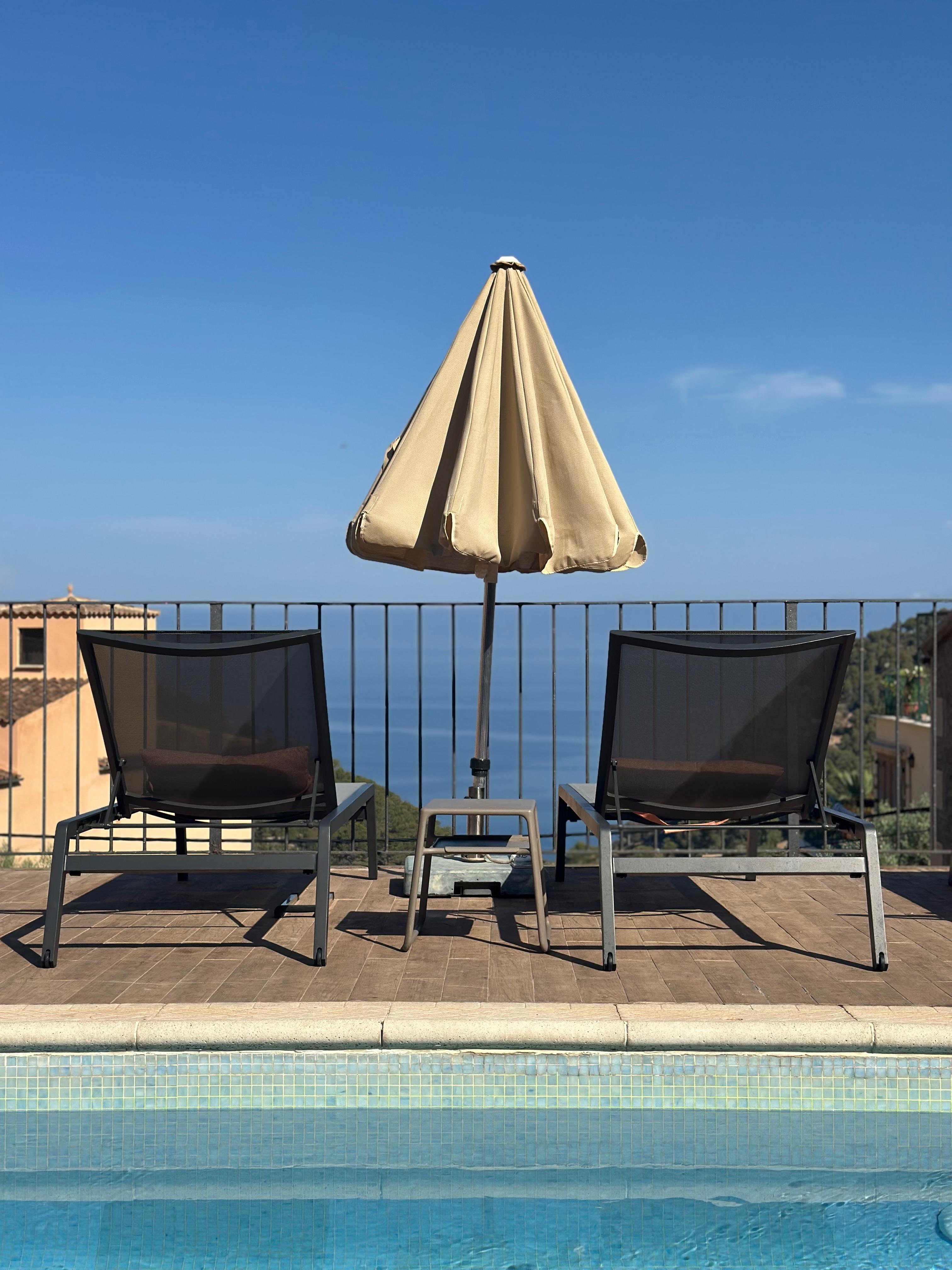 Pool View to ocean