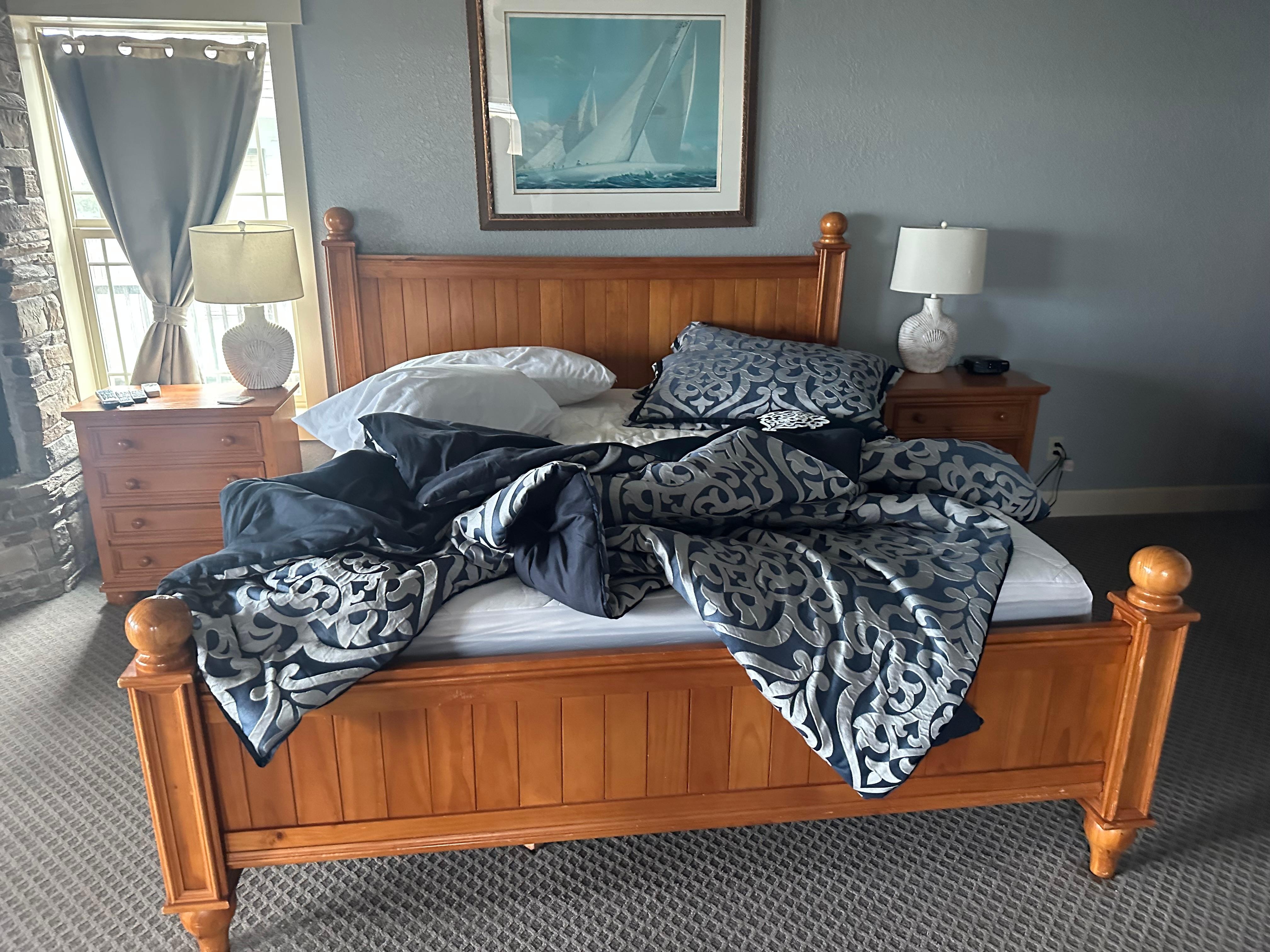 First thing we saw when we walked into the house/room. 