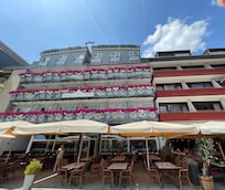 Terrasse bar à vin et terrasse déjeuner