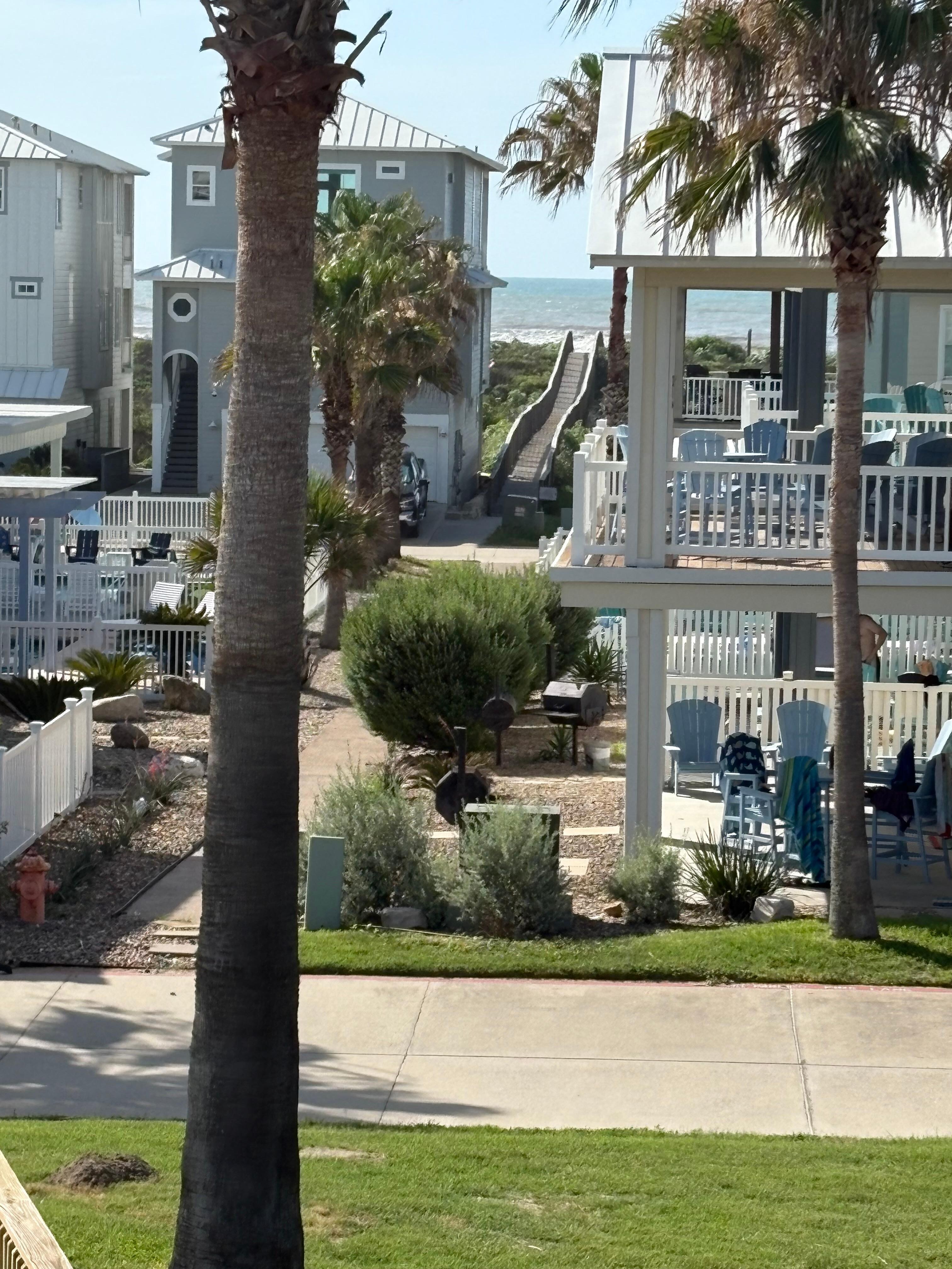 Viewed from the balcony to the beach walking access