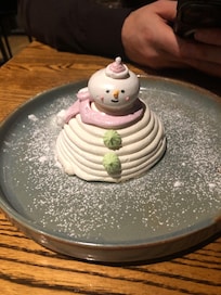 The snowman- Restaurant dessert.