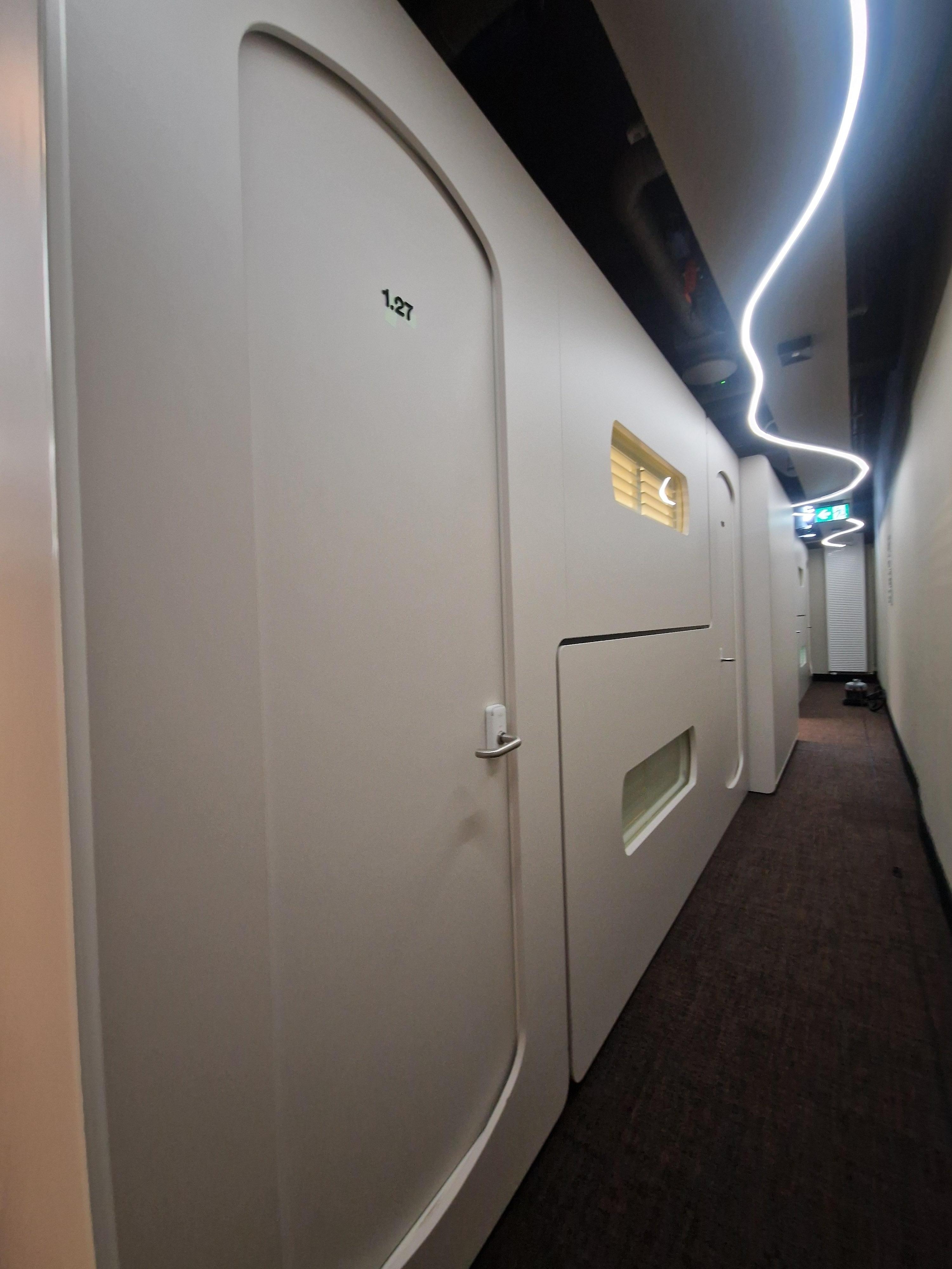 Hubben, över och undervåning