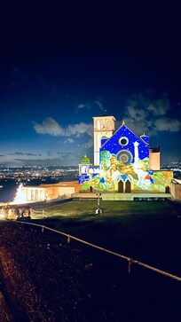 Vista da entrada do hotel