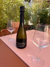 Complimentary champagne