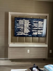 Big tv with Netflix and Direct tv