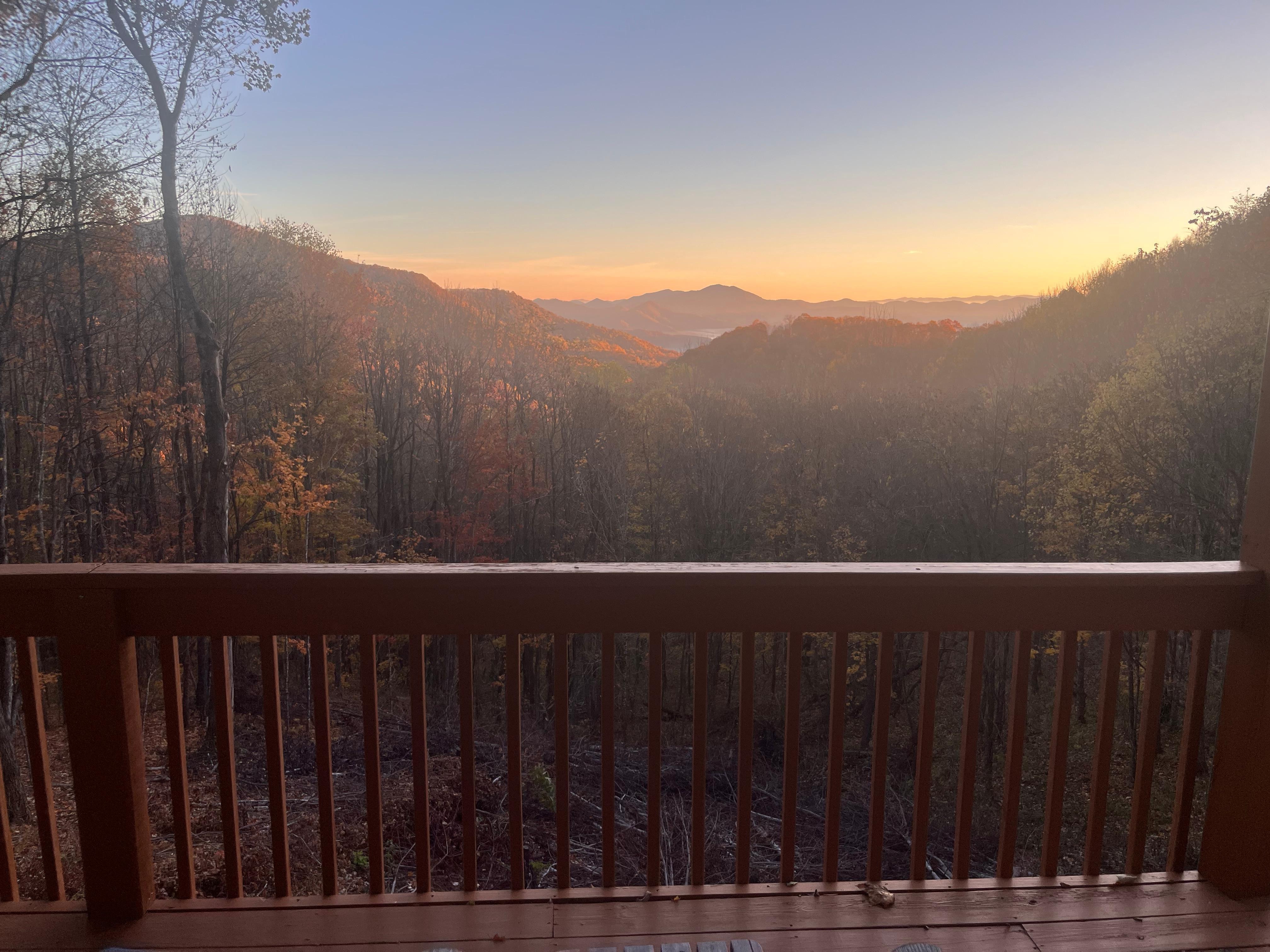 Sunrise on checkout morning made it hard to concentrate on packing.