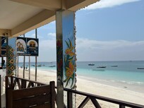 Blick vom Restaurant auf den Strand