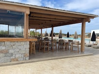 Pool bar