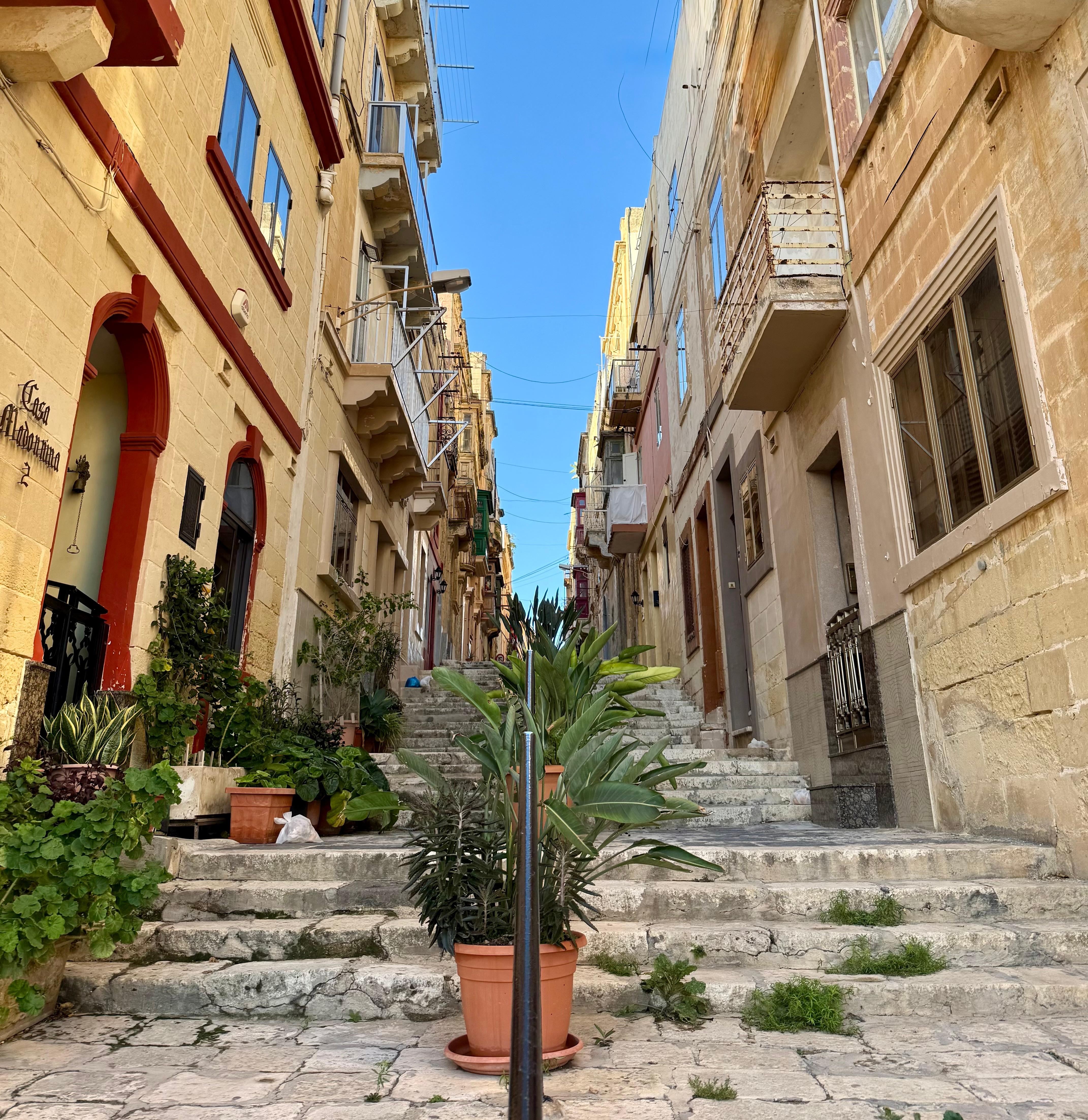 Lots of steps in Senglea