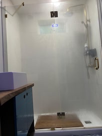 Bathroom amenities were on point.