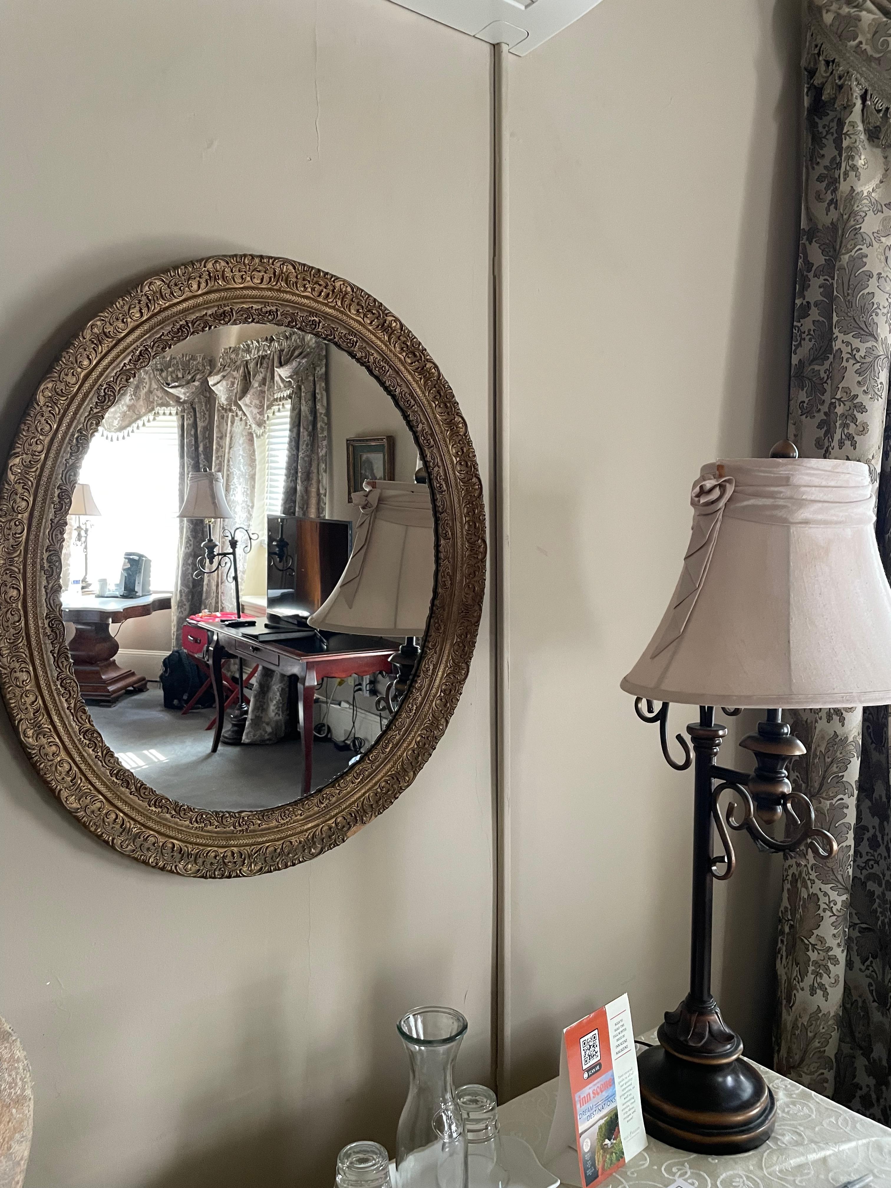 We admired the antiques including the lamp shades. 