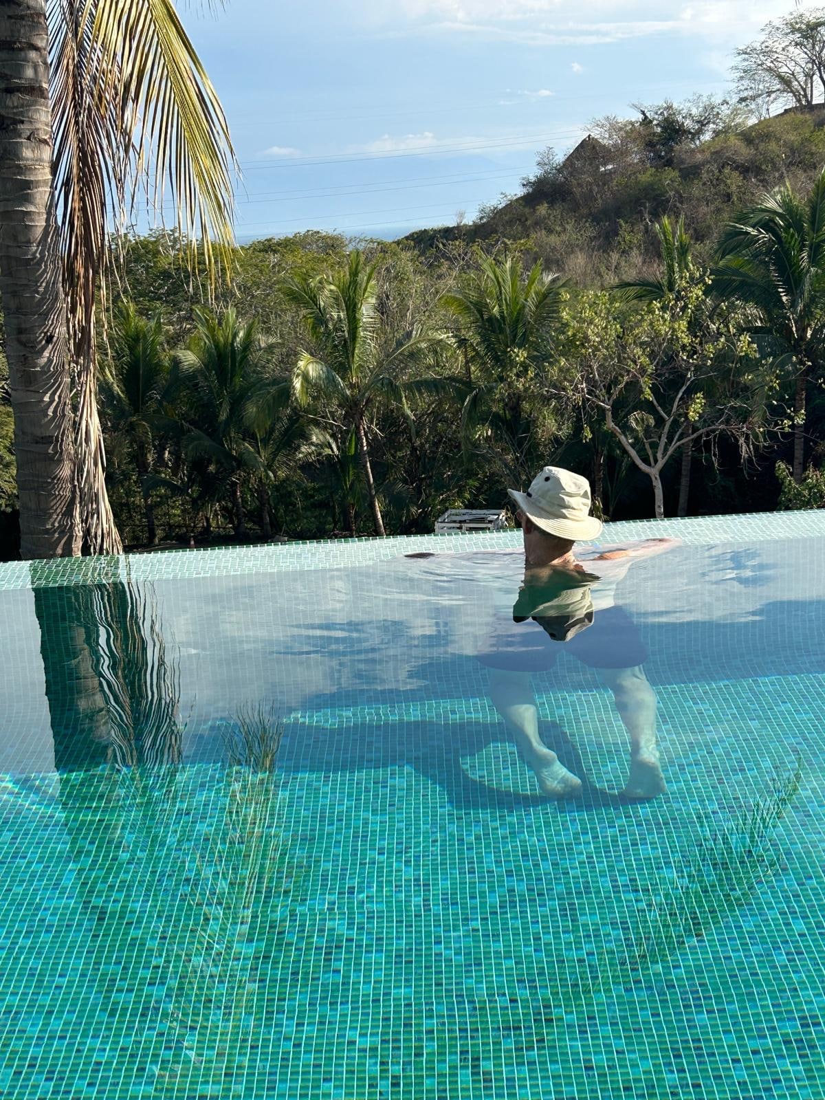 Infinity pool with a splendid view