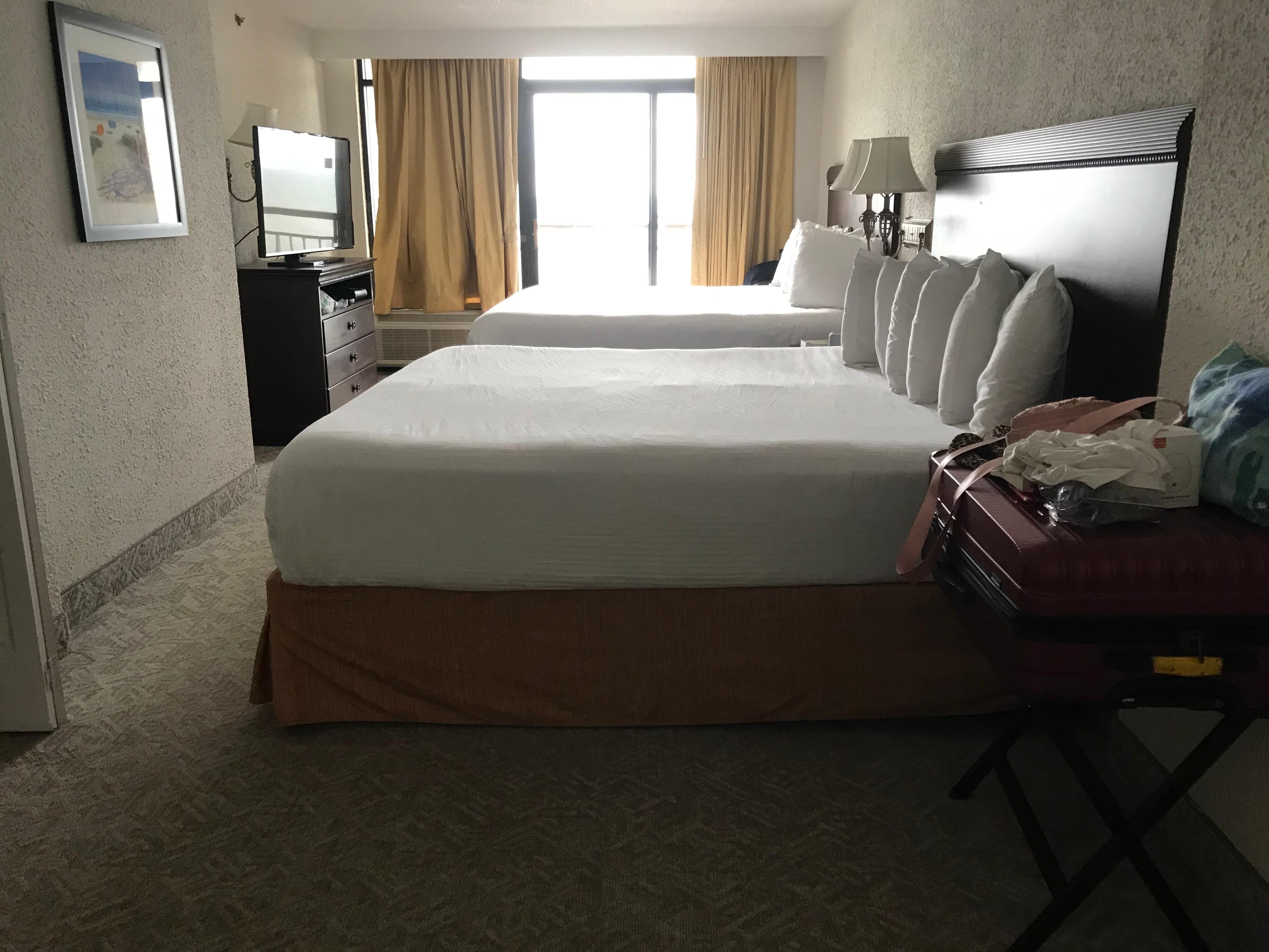 Separate bedroom with 2 King size beds