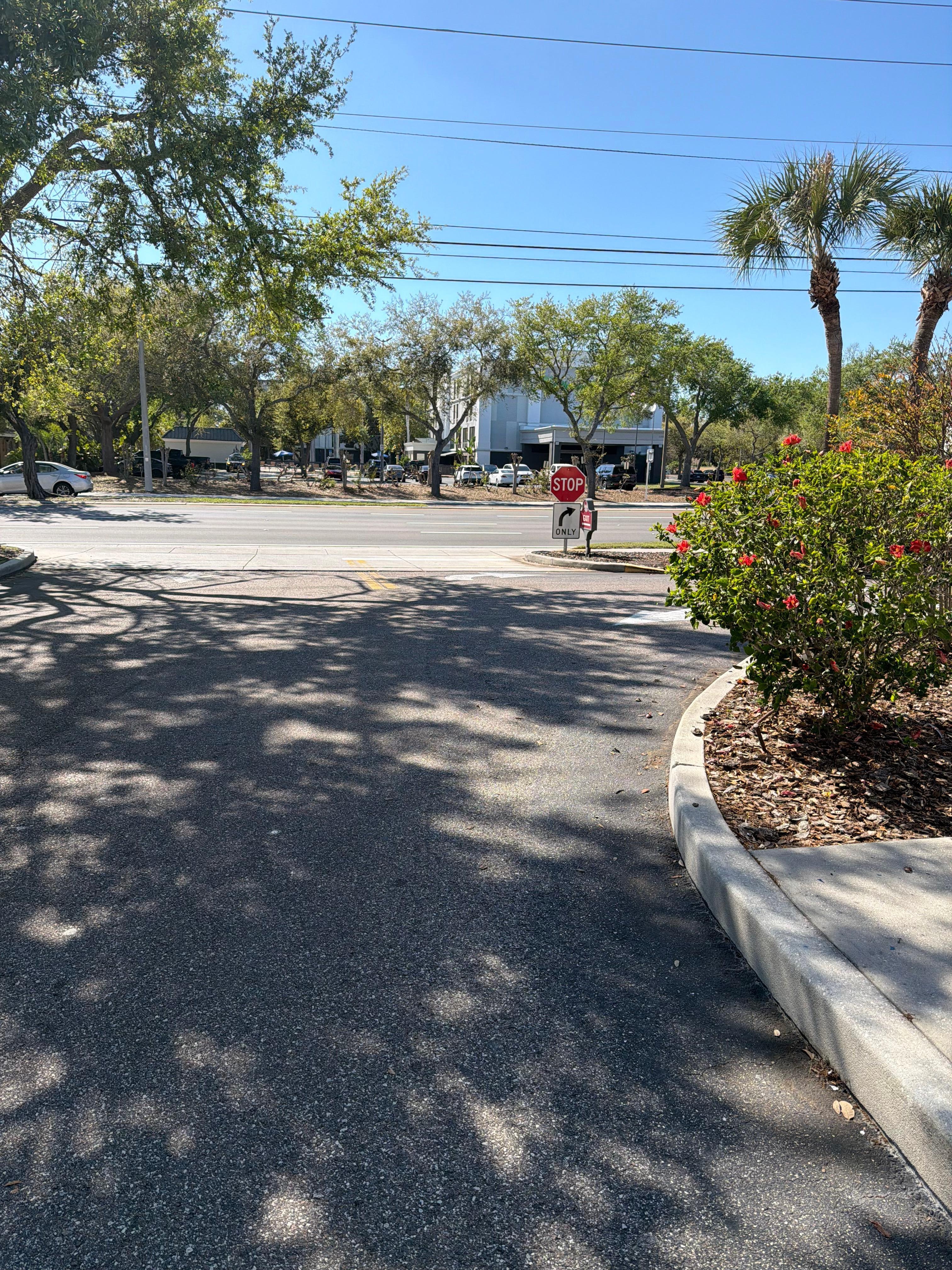 From across the street at the Wendy’s. Photo showing the hotel and its lot.