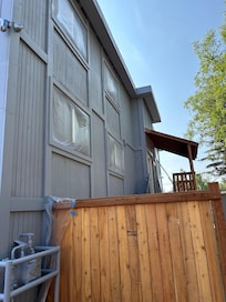 The building does not look like this. It has been freshly painted.