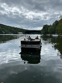 Incredible pontoon