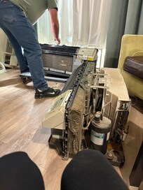 Proof that the car was broken and I had no heat in my room on a 27° night