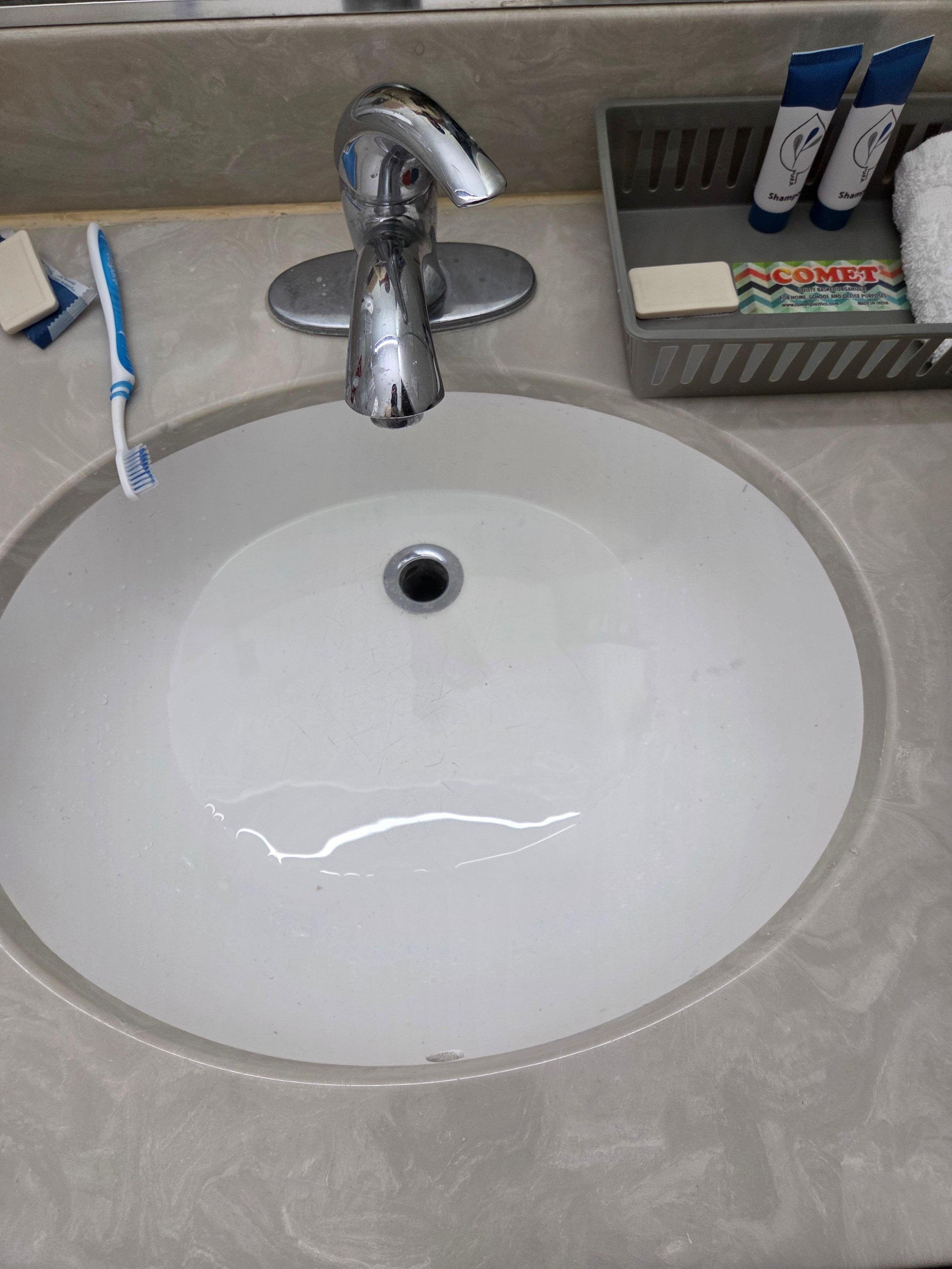 Clogged drain that took about 10 minutes to fully drain.