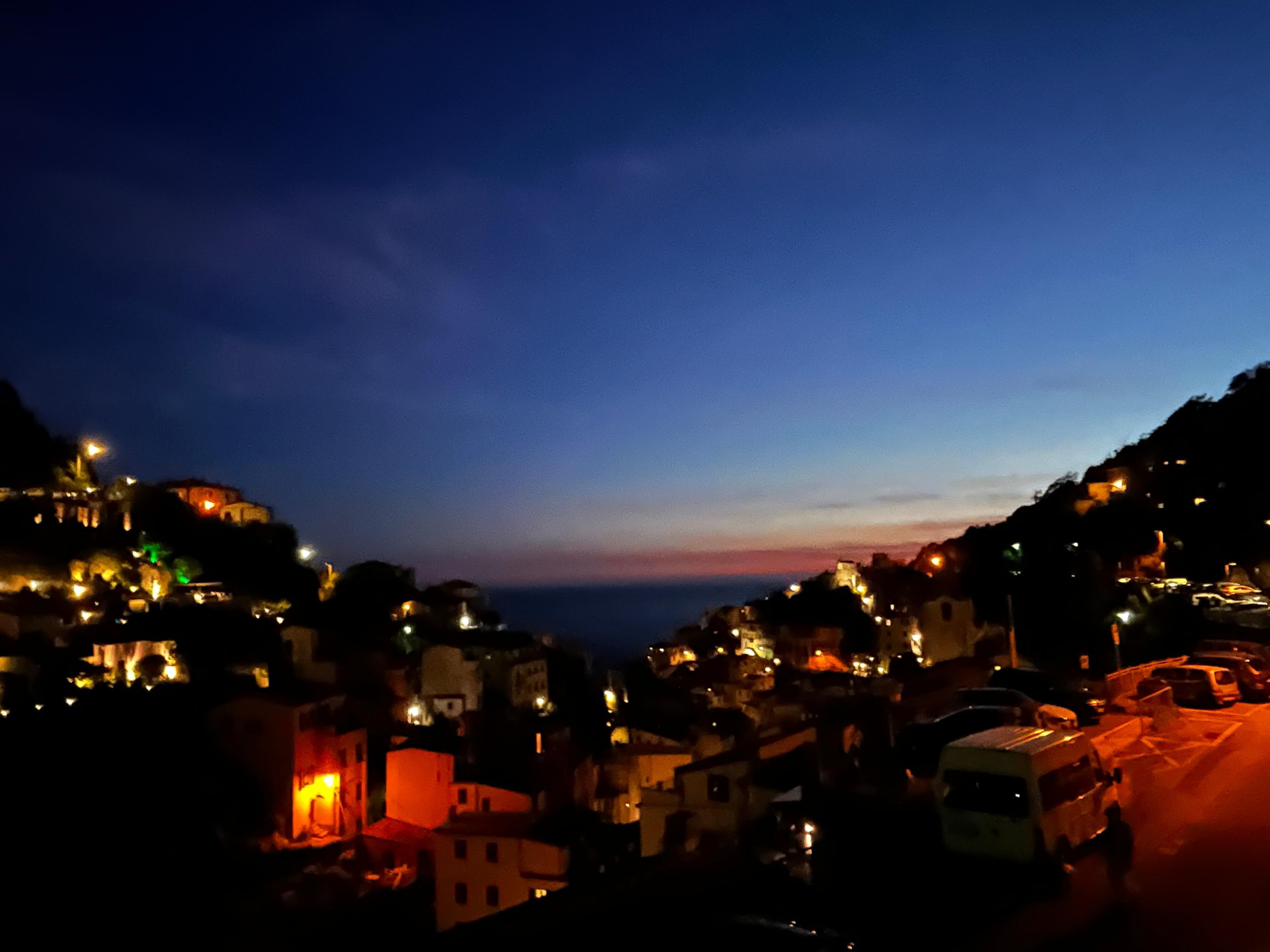 Vue sur Riomaggiore depuis le balcon de notre chambre 