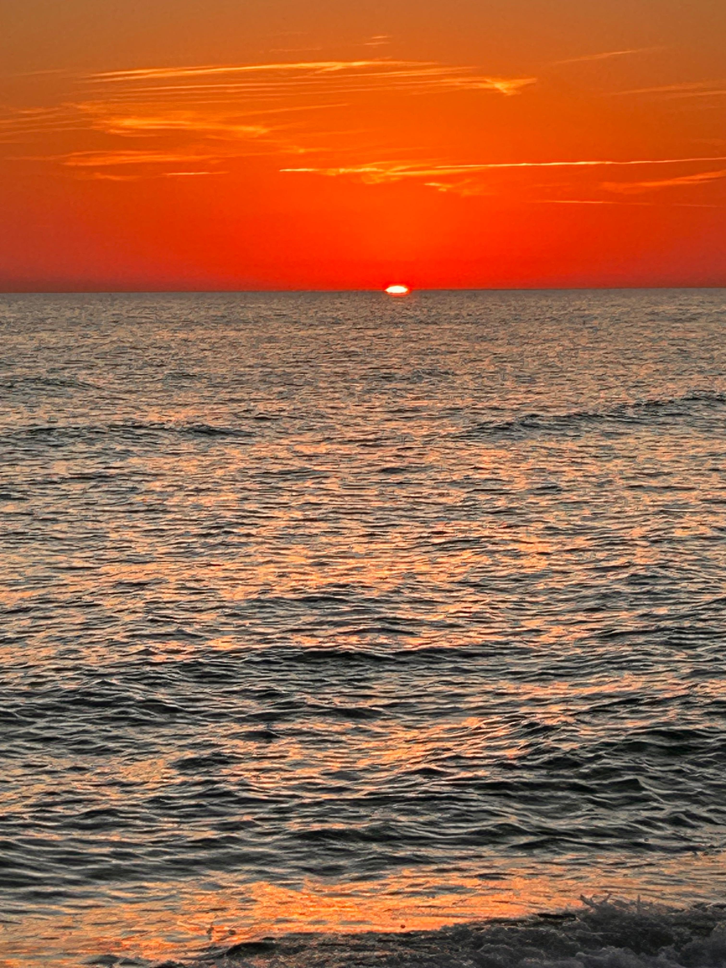 Beautiful sunsets!
Walking distance.