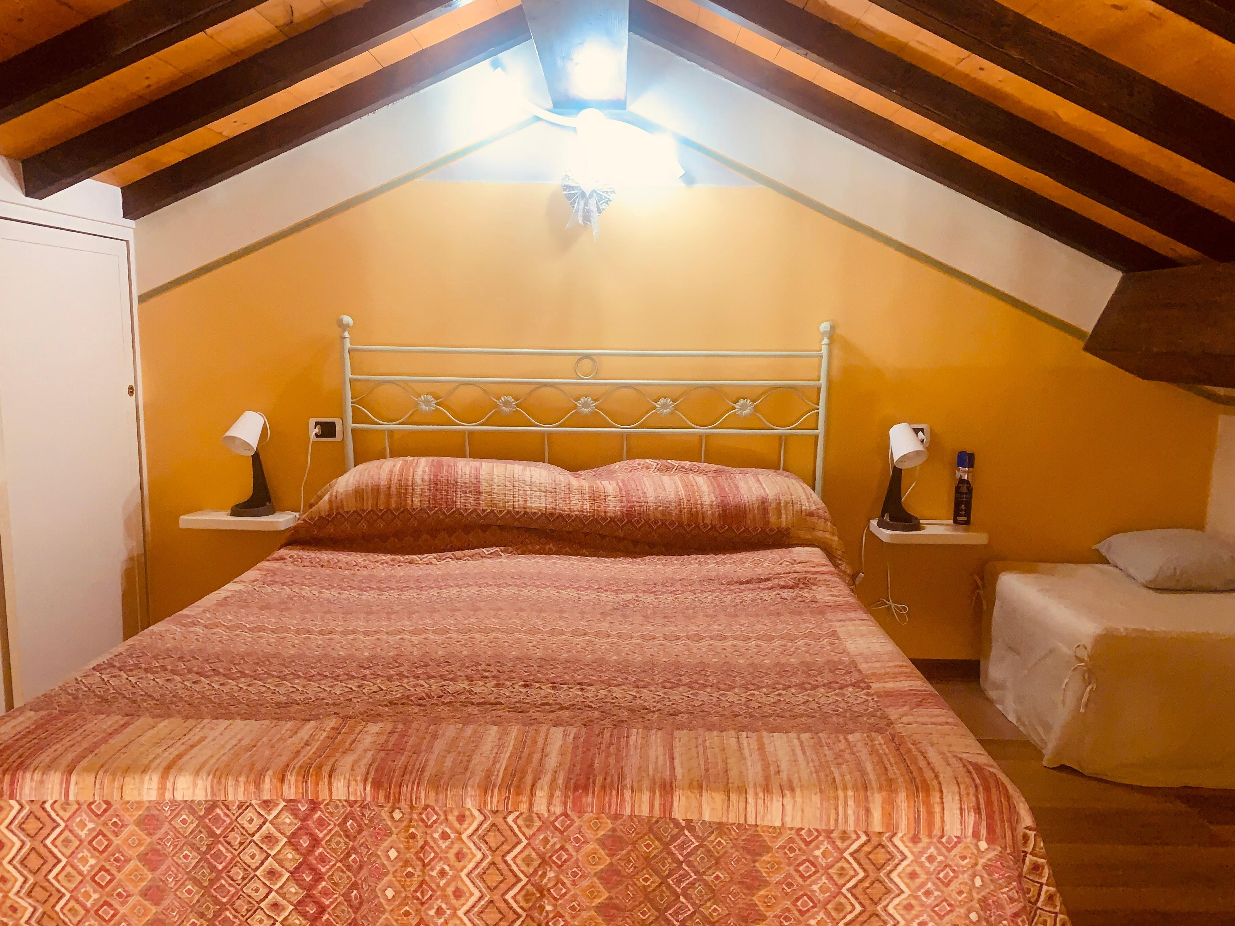 Mezzanine bedroom 