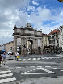 Ein Orientierungspunkt zwischen Bahnhof und Goldenem Dachl