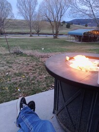 Was nice to relax by a fire, listening to the river and geese and to enjoy the view.