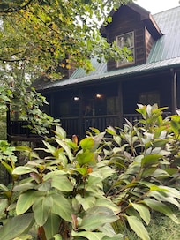 Front view of the beautiful cabin