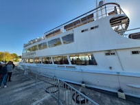 City cruise to the 1000 Islands was close and easy to get to