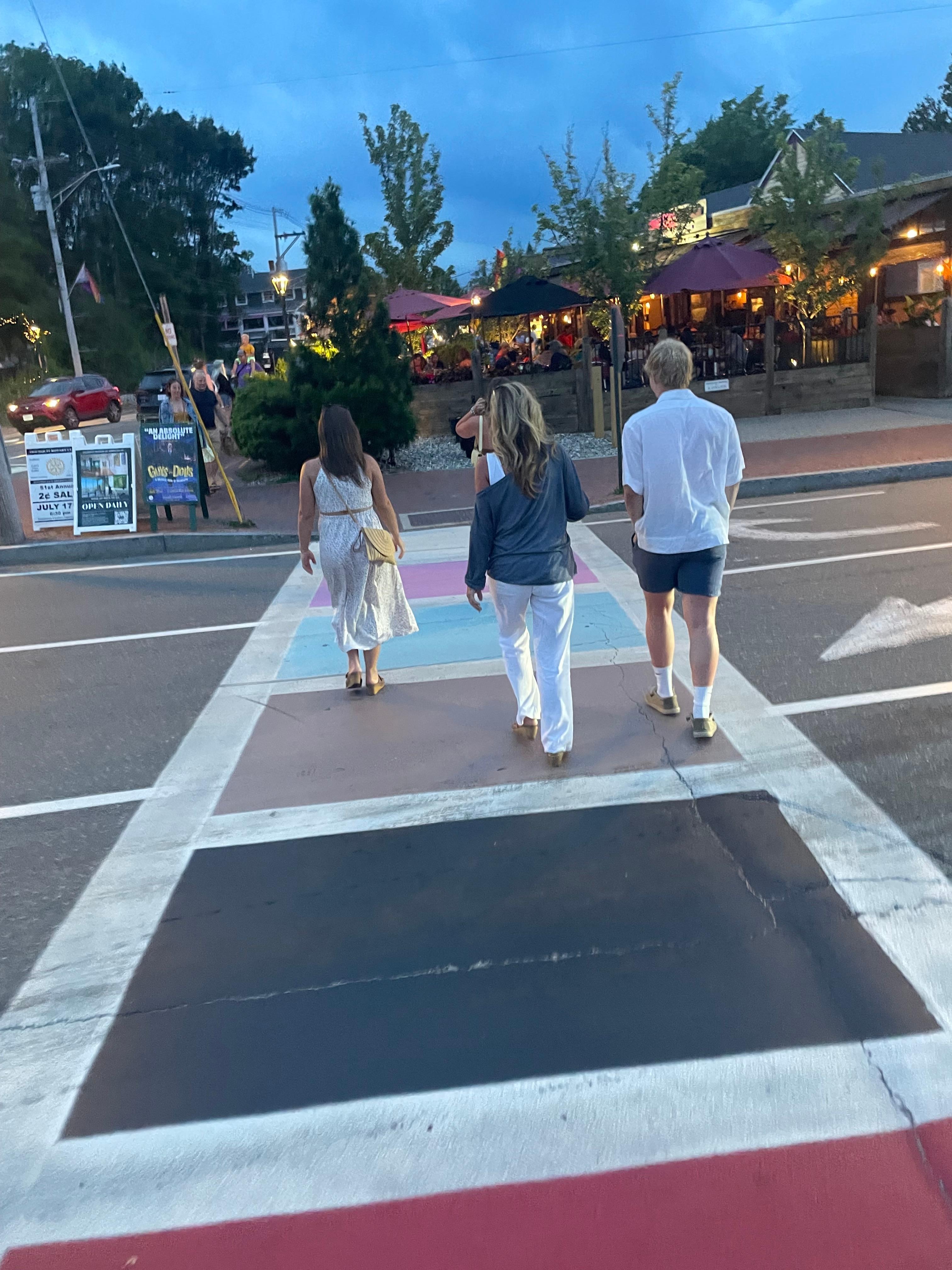 Walk into town means no traffic and no need to find parking!!! 