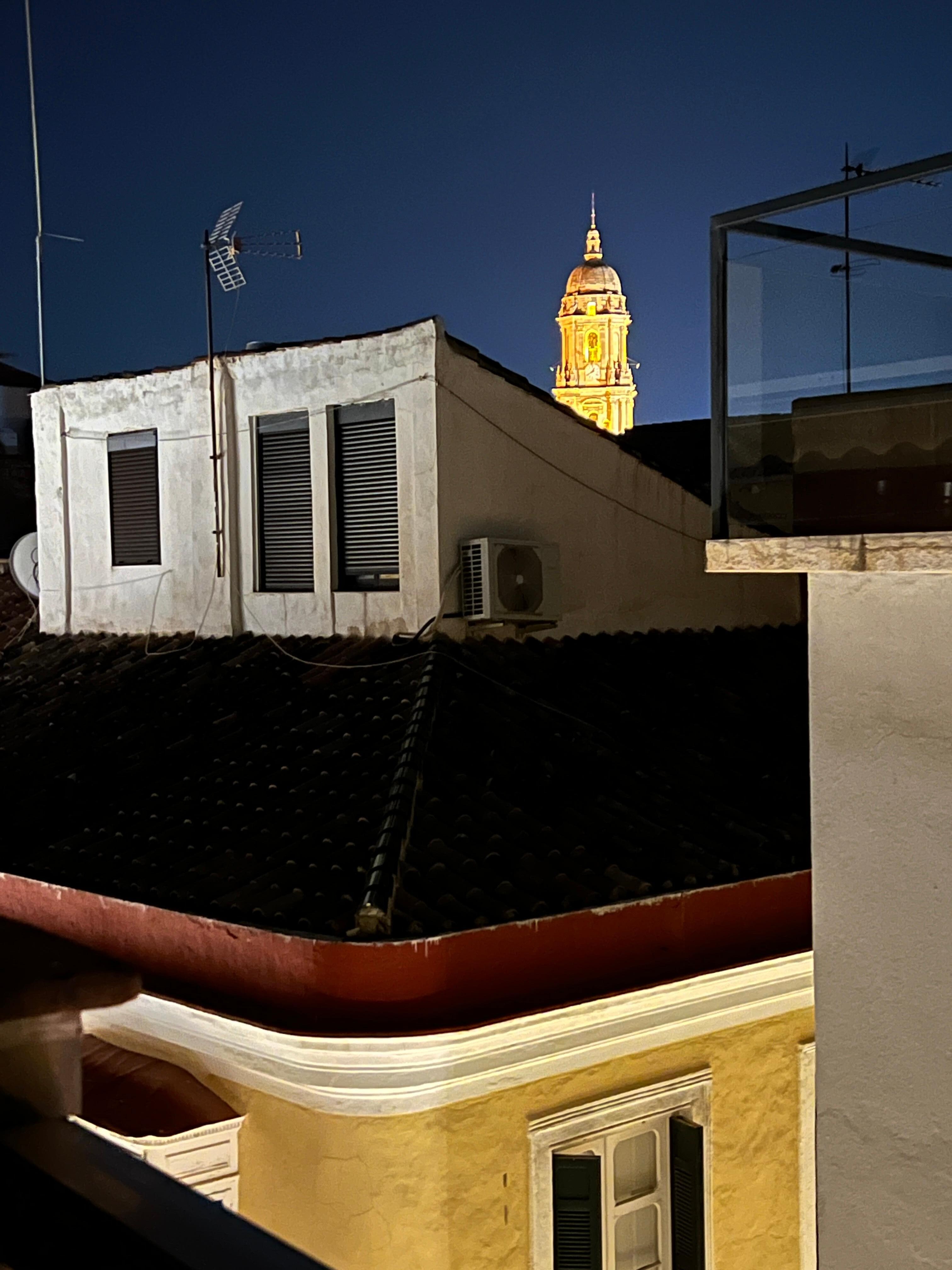 peaceful nights with beautiful views, only the sounds of relaxed city life!