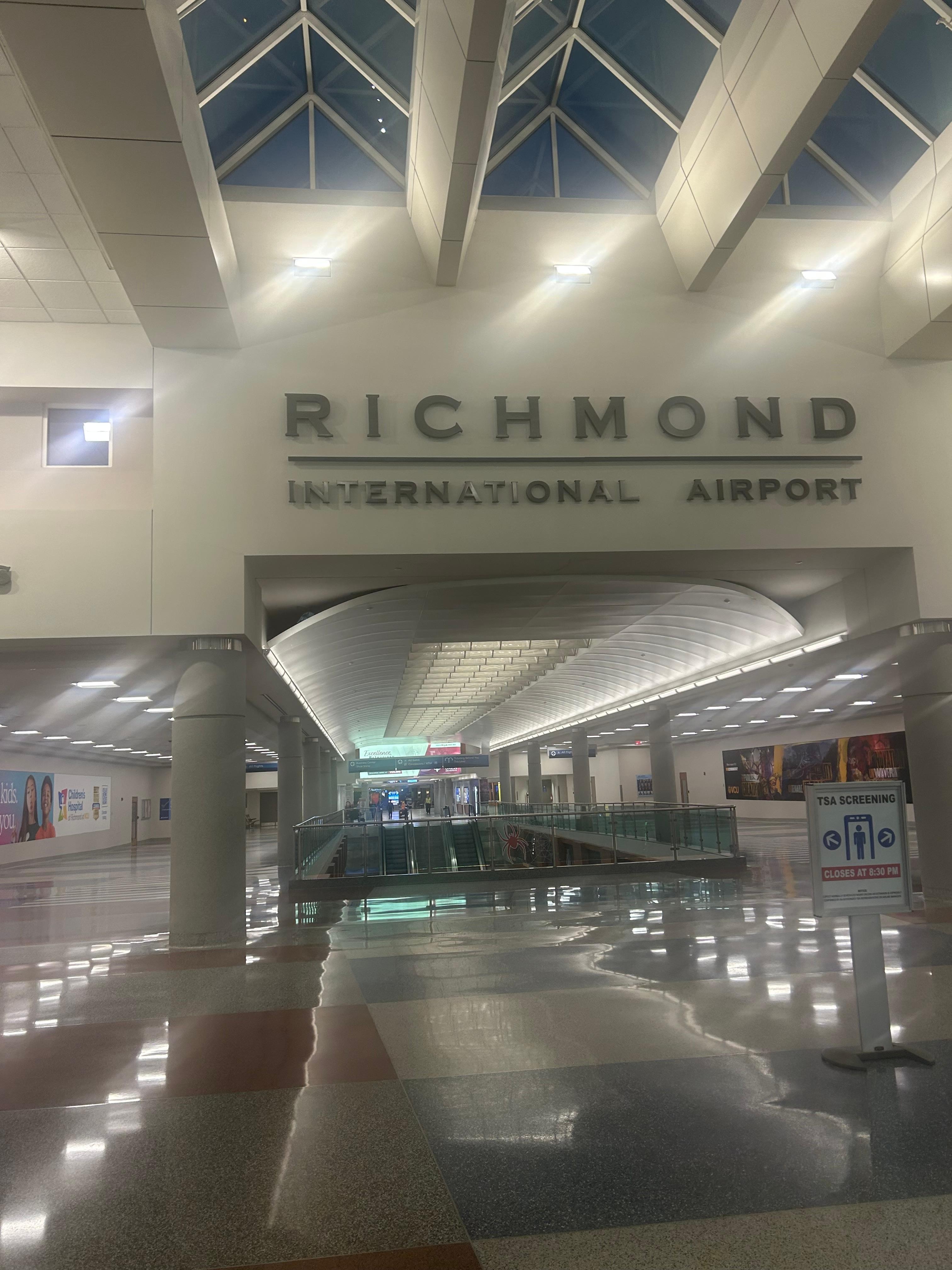 Baton Rouge airport. The service was good and no long lines .