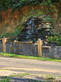 Bubbling Fountain