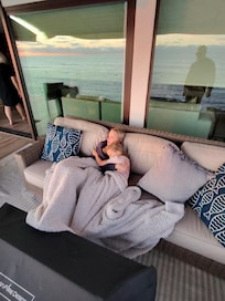 Blankets are provided for outdoor use on each level.