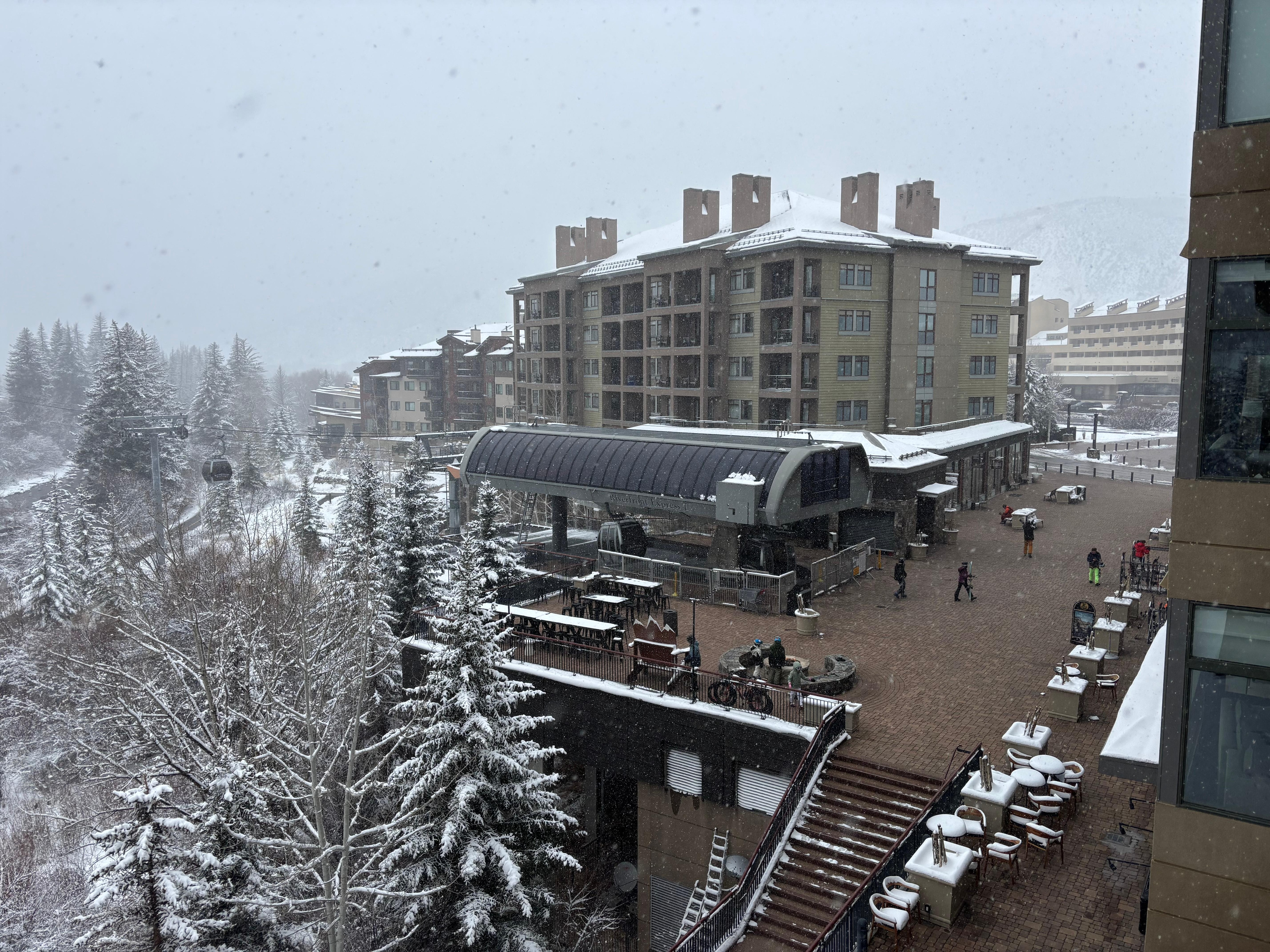 View from living room side window - can check Gondo line.  