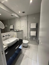 Bagno della camera deluxe