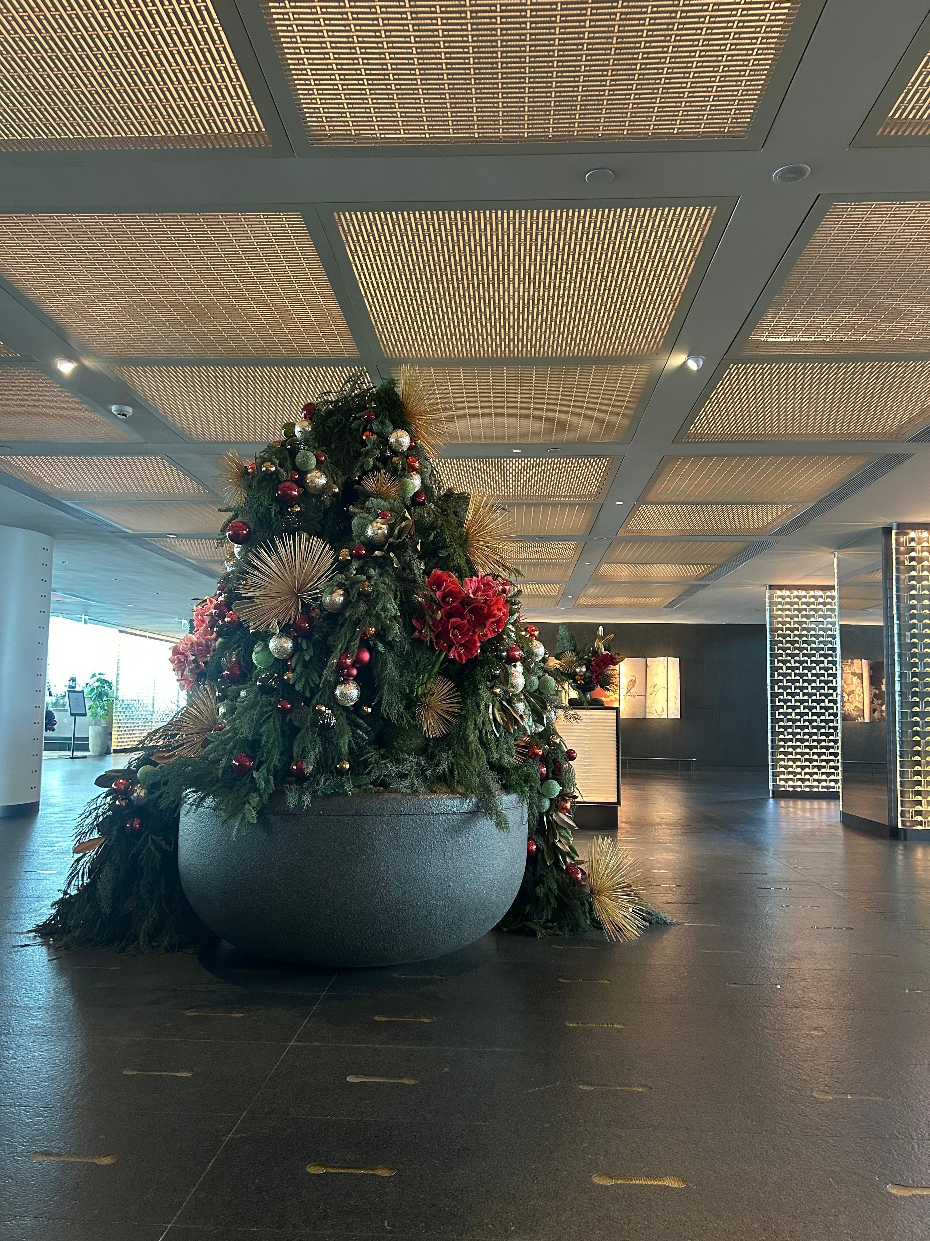 ロビーのツリー