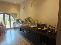 Genoeg keus bij beleg en broodjes.