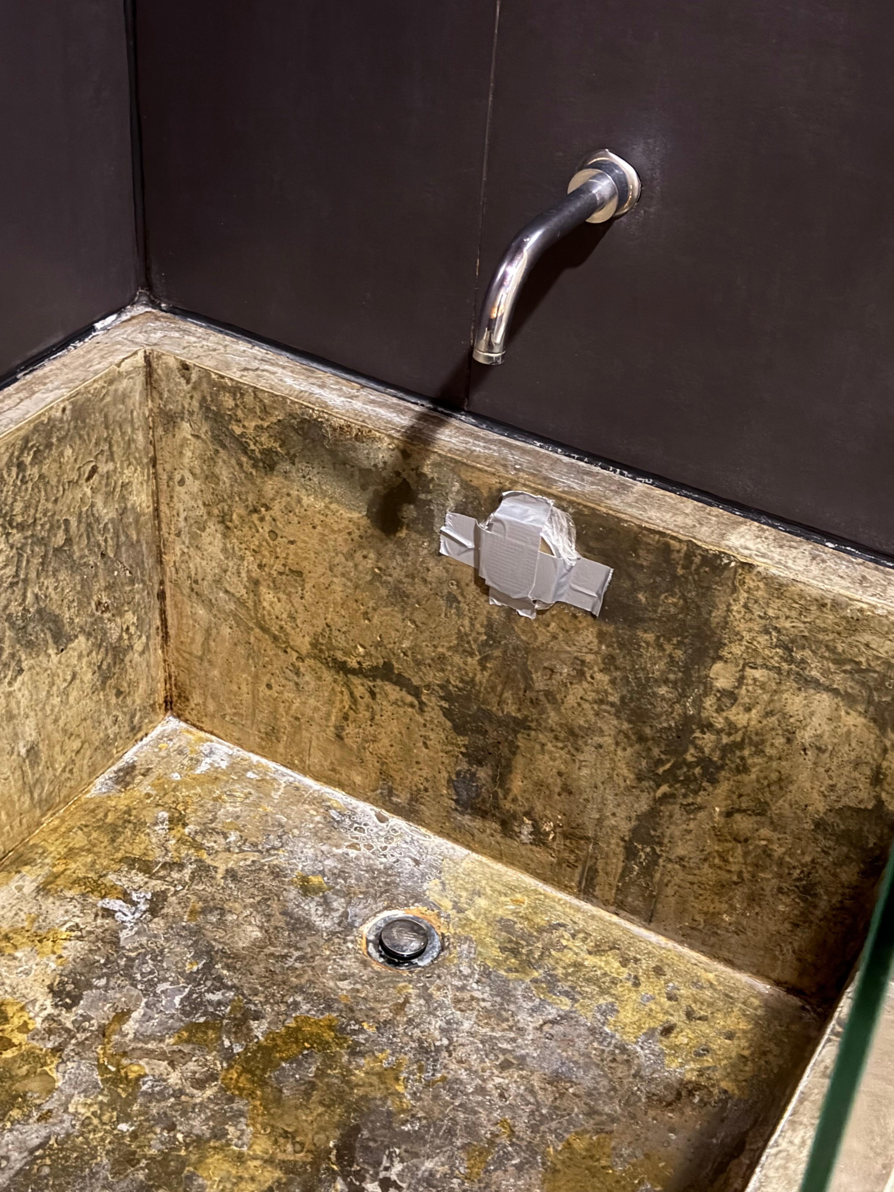 rotten bathtub