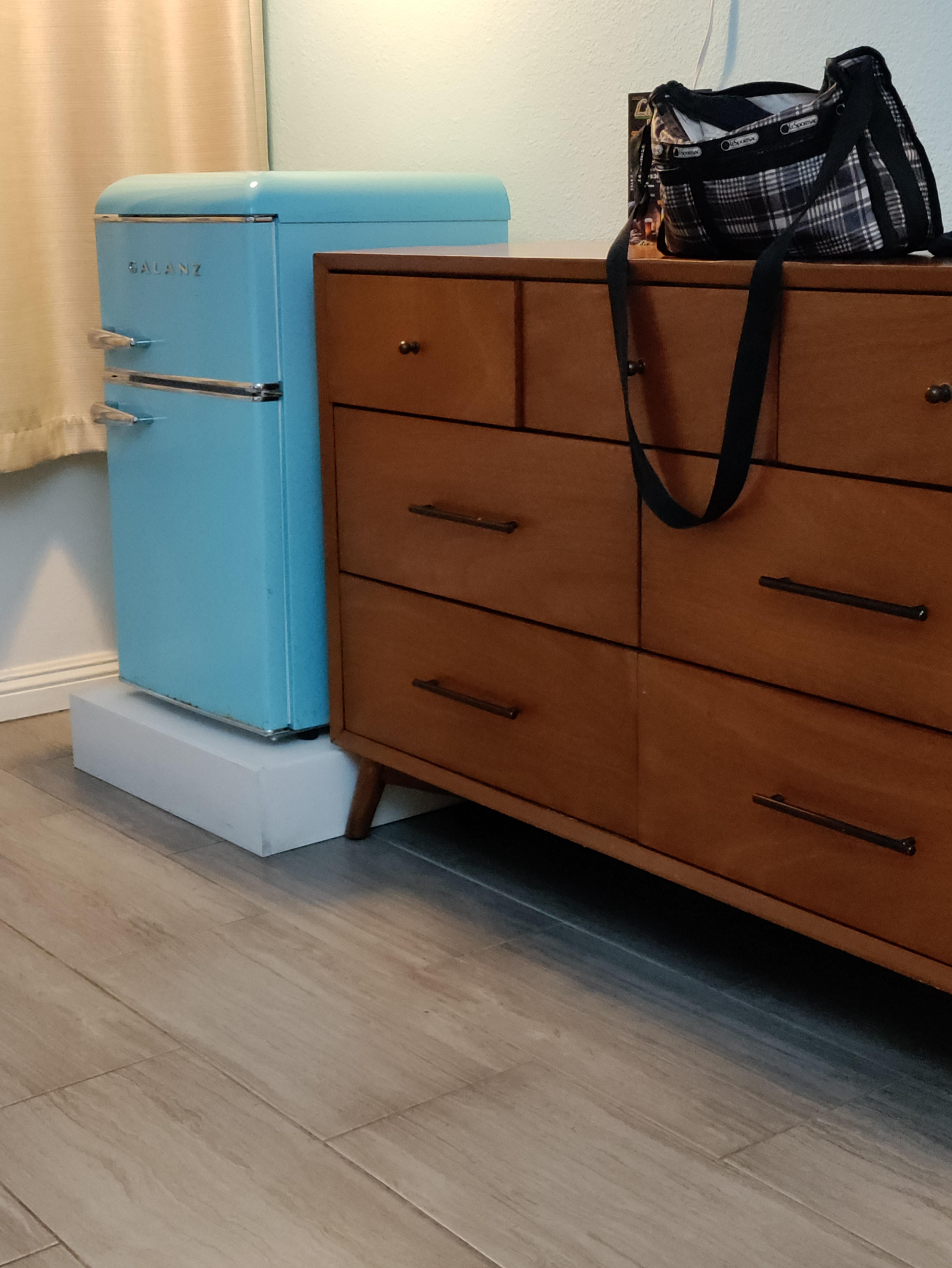 A super retro refrigerator!